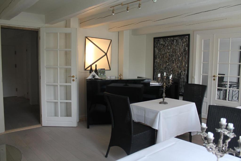 Hotel Kirsten Piil Bed & Breakfast Klampenborg Exterior foto